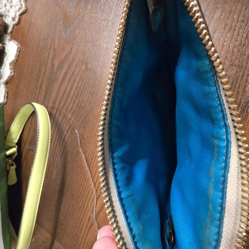 *SOLD*Coach Poppy Multicolor Wristlet Clutch - Picture 7 of 9